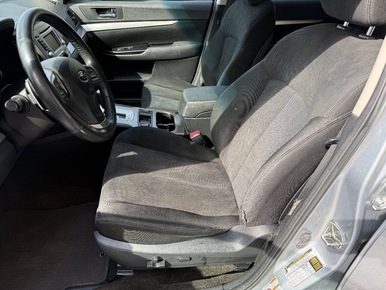 Used 2014 Subaru Outback 2.5i Premium w/ Moonroof Package AWD/4WD image 6