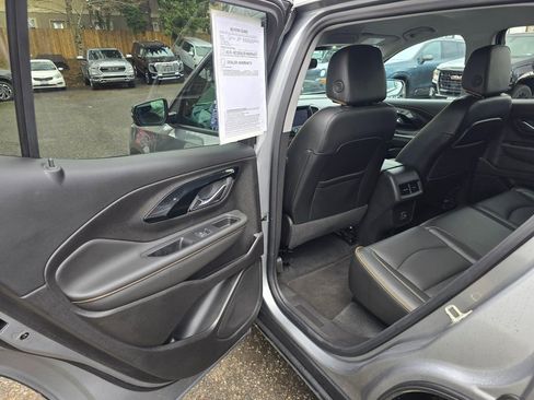 Used 2024 GMC Terrain AT4 w/ Tech Package image 15