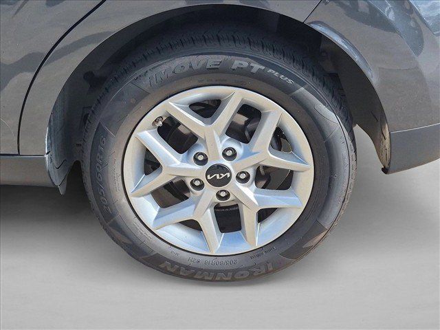 Used 2024 Kia Soul LX w/ Option Group 015 FWD image 20