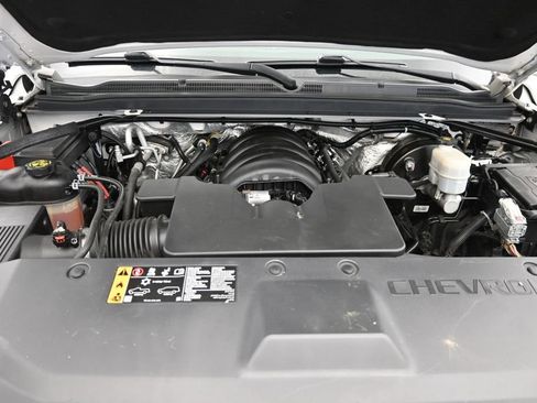 Used 2018 Chevrolet Tahoe Premier RWD image 18