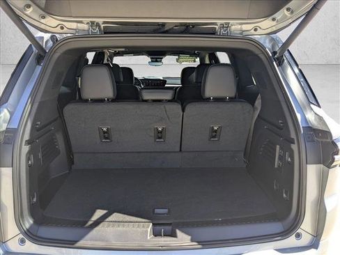 Used 2025 Buick Enclave Avenir w/ Super Cruise Package image 7