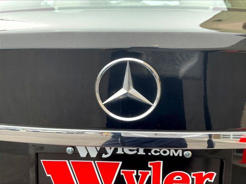 Used 2013 Mercedes-Benz C 250 Sedan image 23