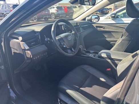 Used 2025 Toyota Camry XLE image 11