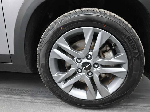 Used 2022 Kia Seltos LX AWD/4WD image 10