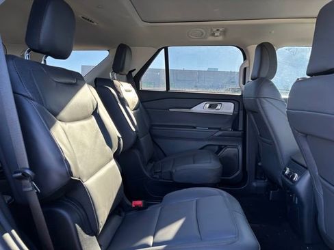 New 2026 Ford Explorer Active w/ Active Comfort Package image 22