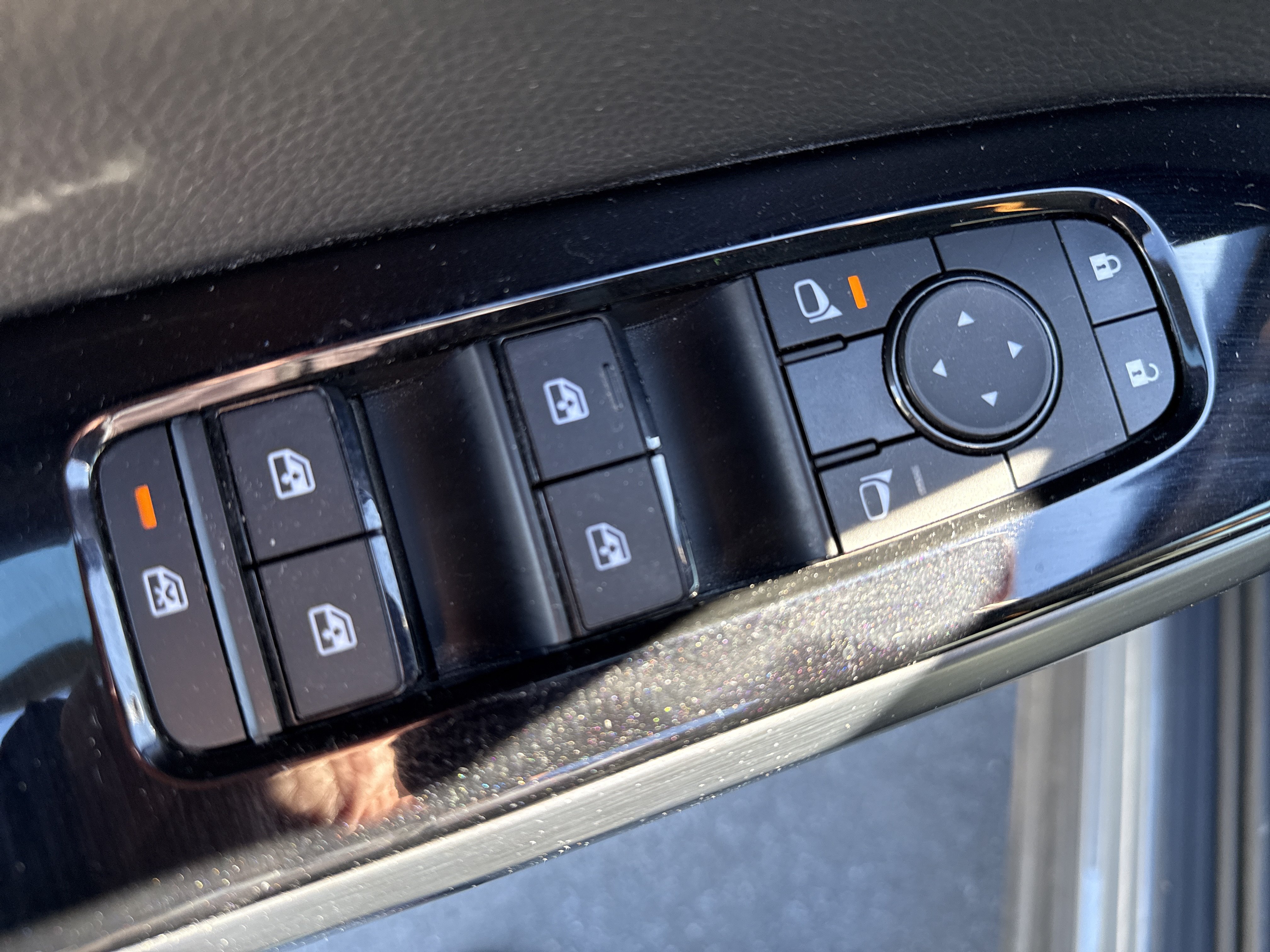 Used 2024 Nissan Pathfinder SL w/ SL Premium Package AWD/4WD image 19