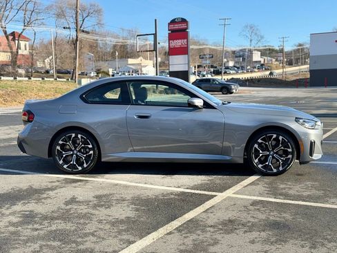 Certified 2025 BMW 230i xDrive Coupe w/ Premium Package image 8