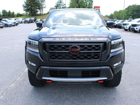 Used 2022 Nissan Frontier PRO-4X w/ Pro-4X Premium Package AWD/4WD image 3