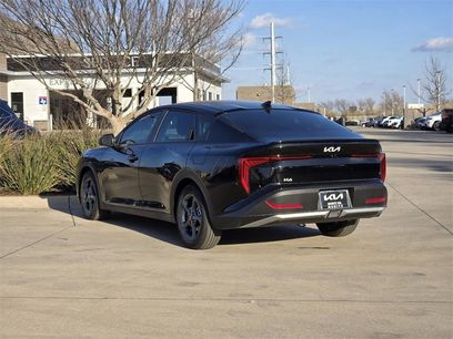 New 2025 Kia K4 LXS