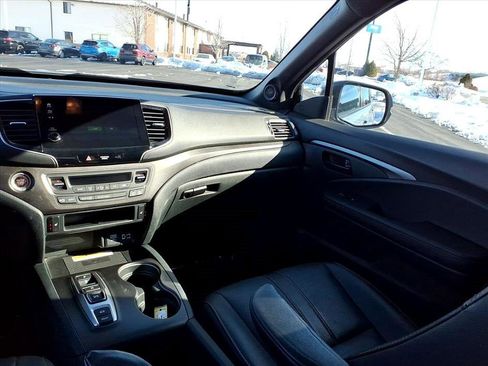 Used 2022 Honda Passport TrailSport image 23