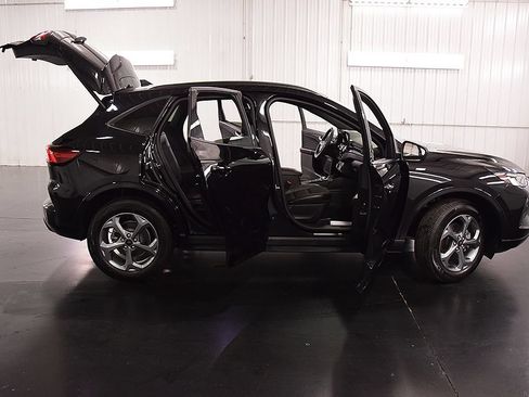 Used 2024 Ford Escape ST-Line AWD/4WD image 35
