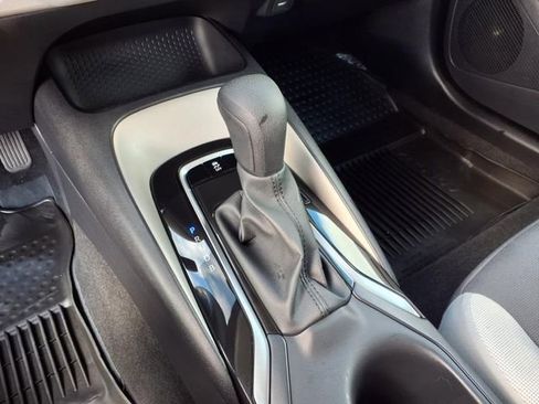 Used 2025 Toyota Corolla LE w/ Convenience Package image 20