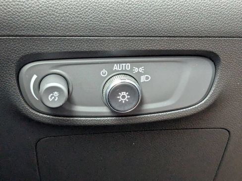 Used 2025 Buick Encore GX Sport Touring w/ Comfort Package FWD image 32