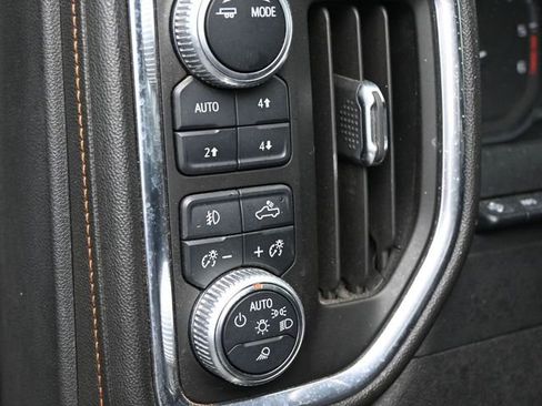 Used 2021 GMC Sierra 1500 AT4 w/ AT4 Premium Package AWD/4WD image 13