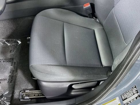Certified 2025 Toyota Prius LE FWD image 20