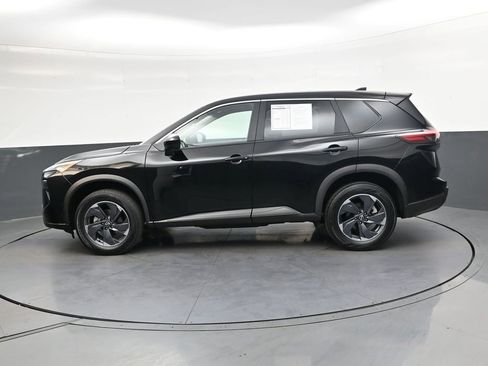 Used 2025 Nissan Rogue SV image 7