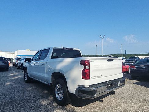 Used 2021 Chevrolet Silverado 1500 LT w/ Fleet Comfort Package AWD/4WD image 3