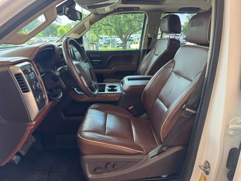 Used 2015 Chevrolet Silverado 2500 High Country w/ Duramax Plus Package AWD/4WD image 12