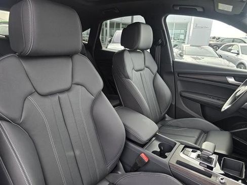 New 2025 Audi Q5 2.0T Premium Plus AWD/4WD image 17