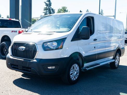 Used 2025 Ford Transit 250 Low Roof w/ Exterior Upgrade Package RWD image 3