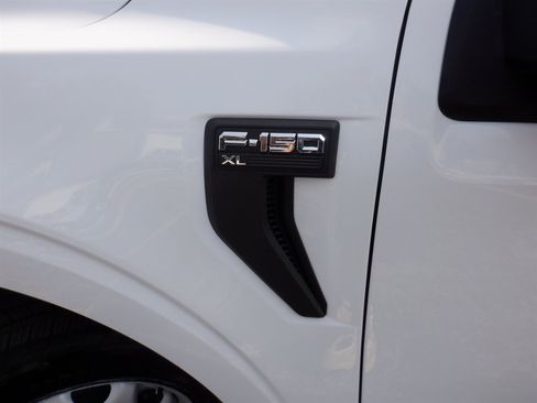Used 2023 Ford F150 XL RWD image 19