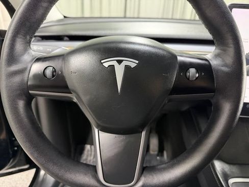 Used 2021 Tesla Model Y Long Range AWD/4WD image 15