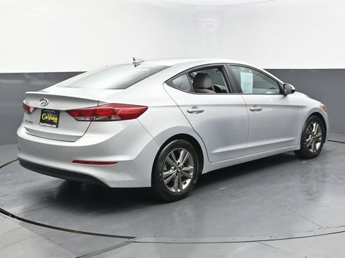 Used 2018 Hyundai Elantra SEL image 5