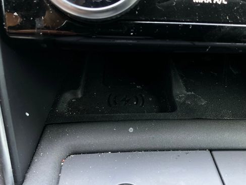 Used 2022 Land Rover Discovery S R-Dynamic image 29