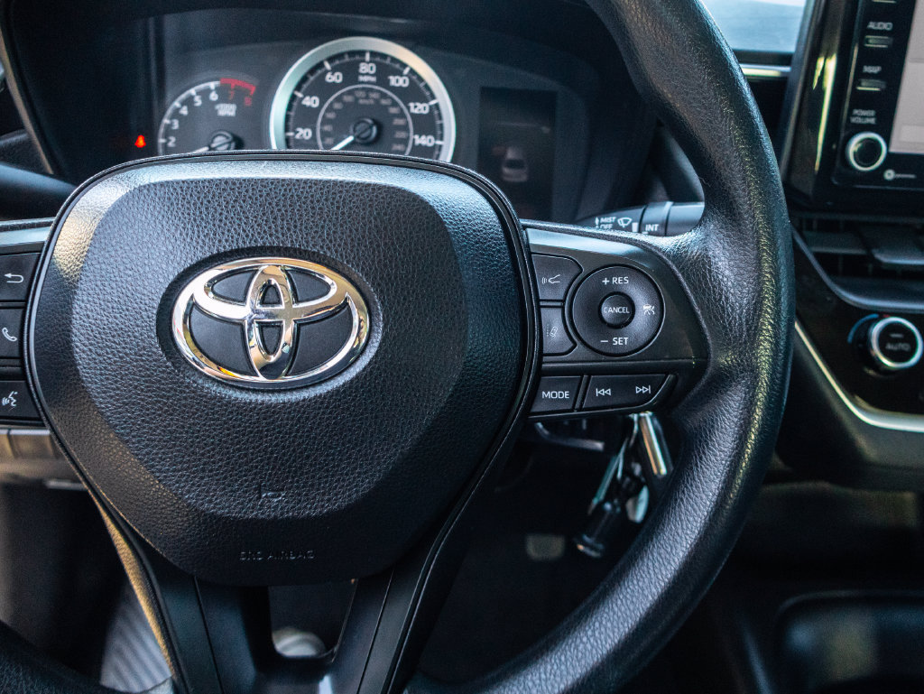 Used 2022 Toyota Corolla LE FWD image 24