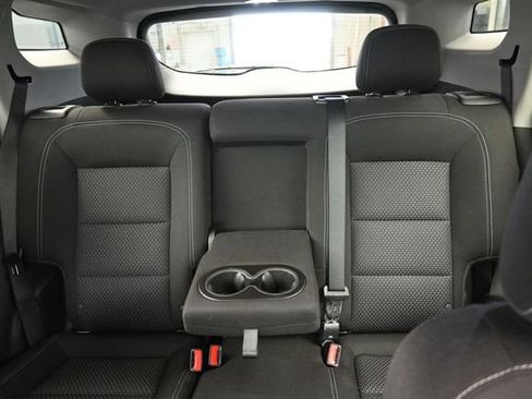 Used 2024 GMC Terrain SLE AWD/4WD image 33