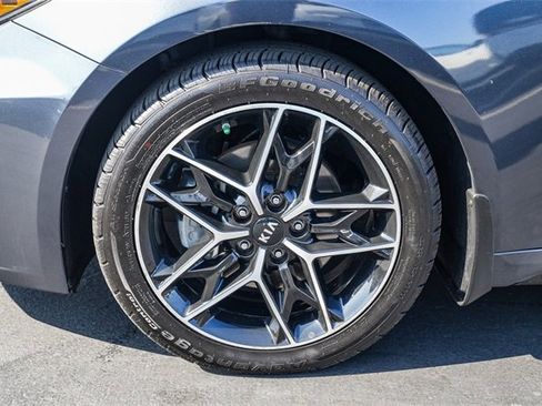 Used 2020 Kia Optima SE image 11