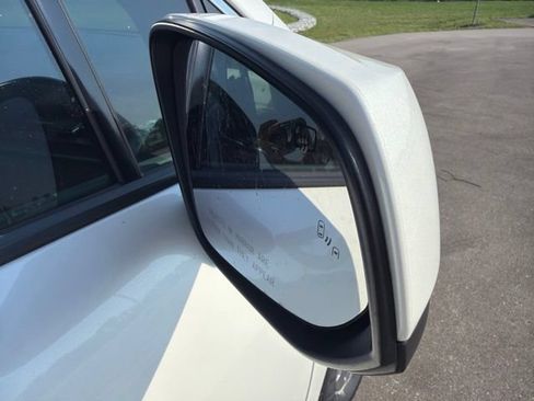 Used 2021 Toyota Sienna XLE FWD image 6