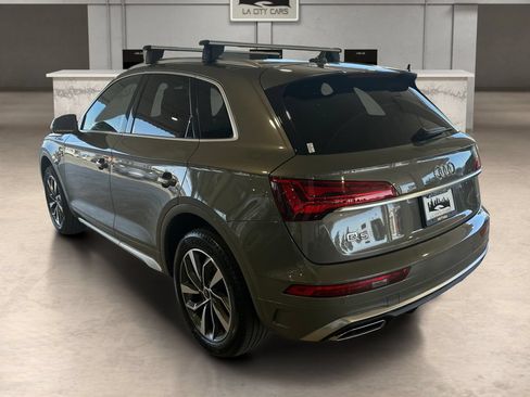 Used 2023 Audi Q5 2.0T Premium w/ Convenience Package AWD/4WD image 3