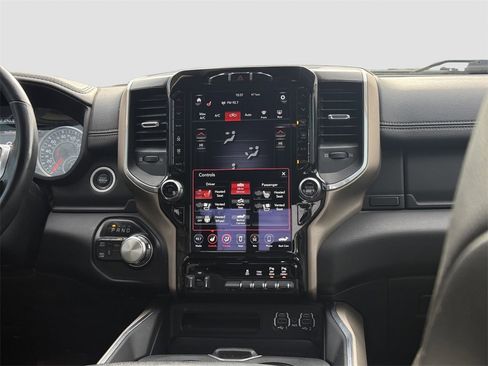 Used 2021 RAM 2500 Laramie image 16