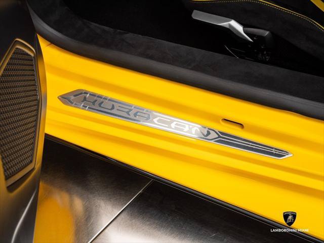 Used 2023 Lamborghini Huracan STO RWD image 32