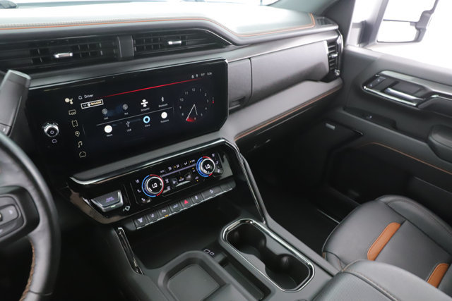 Used 2024 GMC Sierra 2500 AT4 w/ Technology Package AWD/4WD image 28