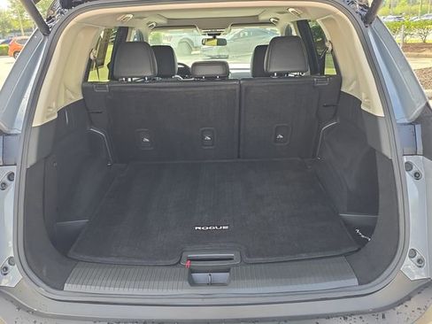 Certified 2023 Nissan Rogue SV w/ SV Premium B Package FWD image 10
