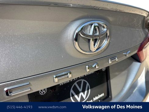 Used 2022 Toyota Camry XSE image 6