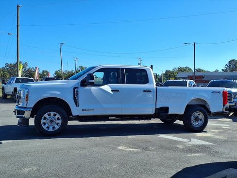Used 2024 Ford F350 XLT image 4