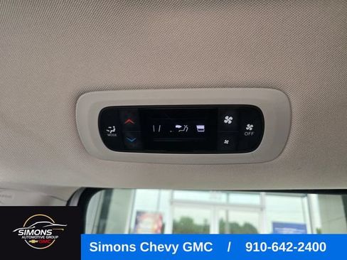 Used 2023 Chrysler Voyager LX FWD image 36