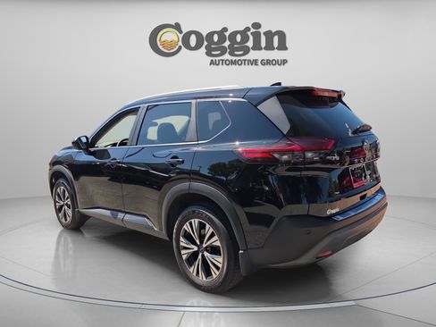 Used 2023 Nissan Rogue SV w/ SV Premium B Package AWD/4WD image 3