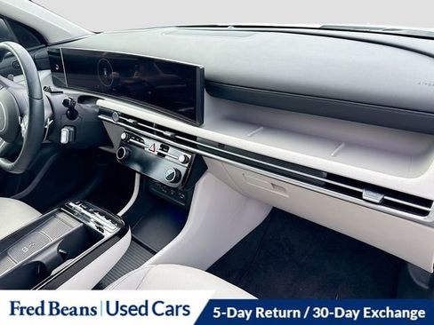 Used 2025 Hyundai Tucson Limited image 33