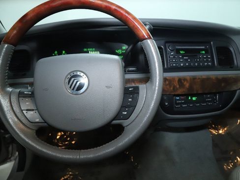 Used 2005 Mercury Grand Marquis LS image 37