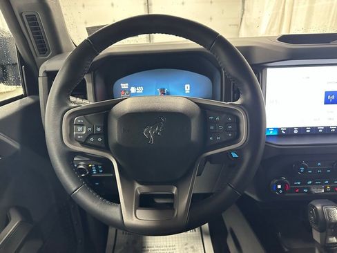 Used 2025 Ford Bronco Big Bend image 19