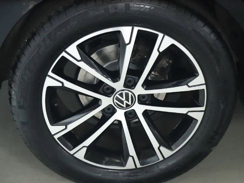 Used 2023 Volkswagen Jetta Sport image 12