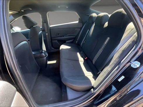 Used 2025 Hyundai Elantra Sport FWD image 23