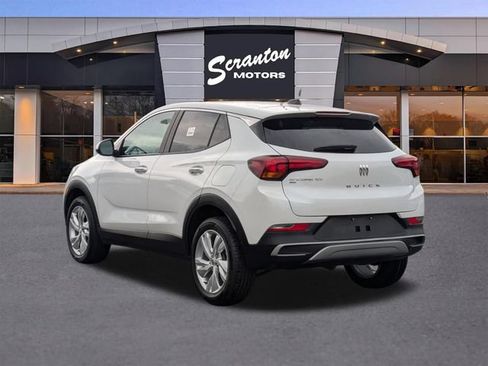 Used 2024 Buick Encore GX Preferred AWD/4WD image 3