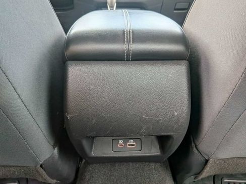 Used 2025 Nissan Altima 2.5 SV FWD image 16
