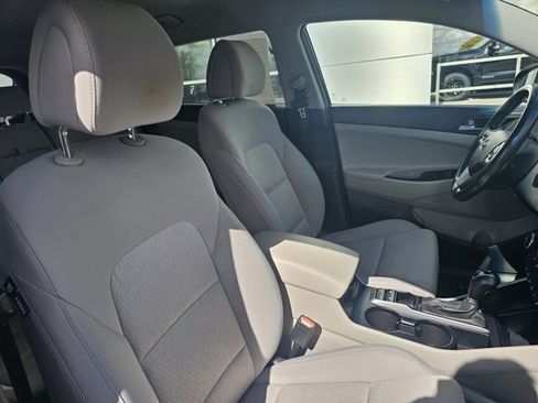 Used 2017 Hyundai Tucson Sport image 11