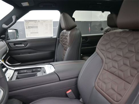 New 2026 Nissan Armada Platinum image 33